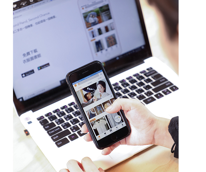 「衣服圖書館」App 自2020 年8 月上線不到半年，下載人數就達3,300 人，獲得許多人青睞。