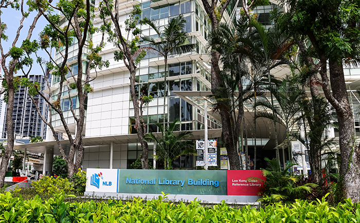 新加坡國家圖書館的書籍僅供參考，民眾可以入館查詢資料，或至公共圖書館借閱。
