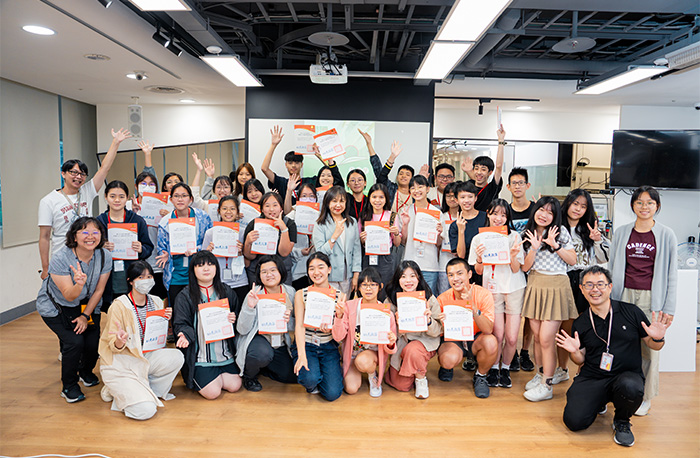 2024閱讀代言人培養青少年善用圖書資源、強化閱讀的能力。