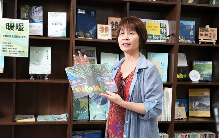 暖暖分館、暖暖親子館與基隆市暖西非營利幼兒園合作,出版在地繪本,帶領孩子認識自己居住的社區。