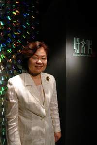 陳郁秀將致力結合文化創意產業企業，以再現台灣文化的生命力。(侯聰慧攝)