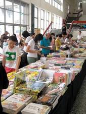 透過辦理書展提升閱讀風氣,也是圖書館經常性的活動。