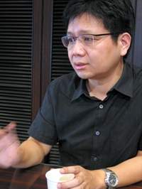 對侯文詠而言，創作的東西點火出去後，有沒有得到效益，才是他在乎的。。