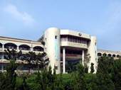 和平國小校園飄書香。