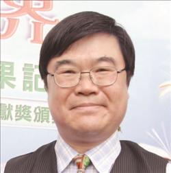 傑出圖書館員獎 // 國資圖研究發展小組研究員 // 賴忠勤
